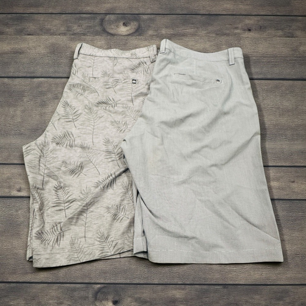 lot of 2 Travis Mathew Men's Size 40 Golf Shorts Palm Leaf Print & Solid Grey